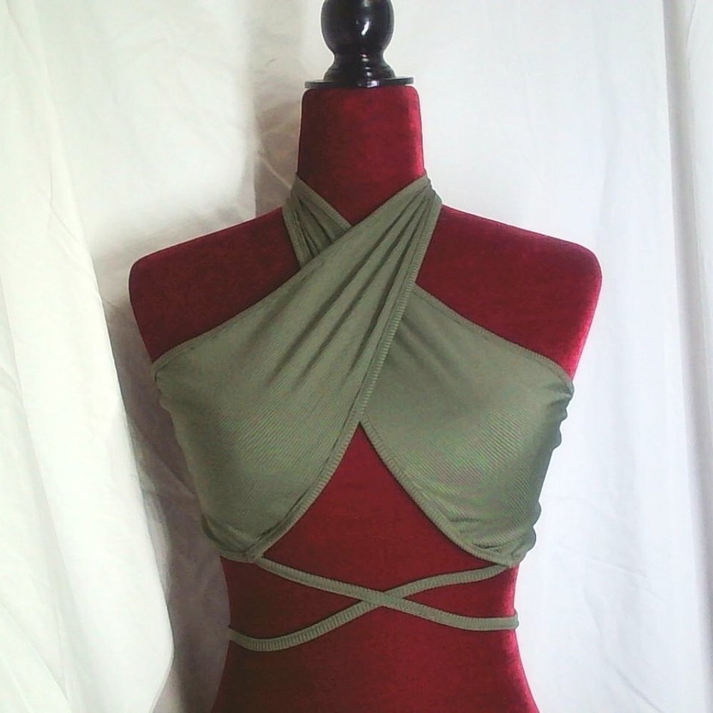 SHEIN Cross Halter Top